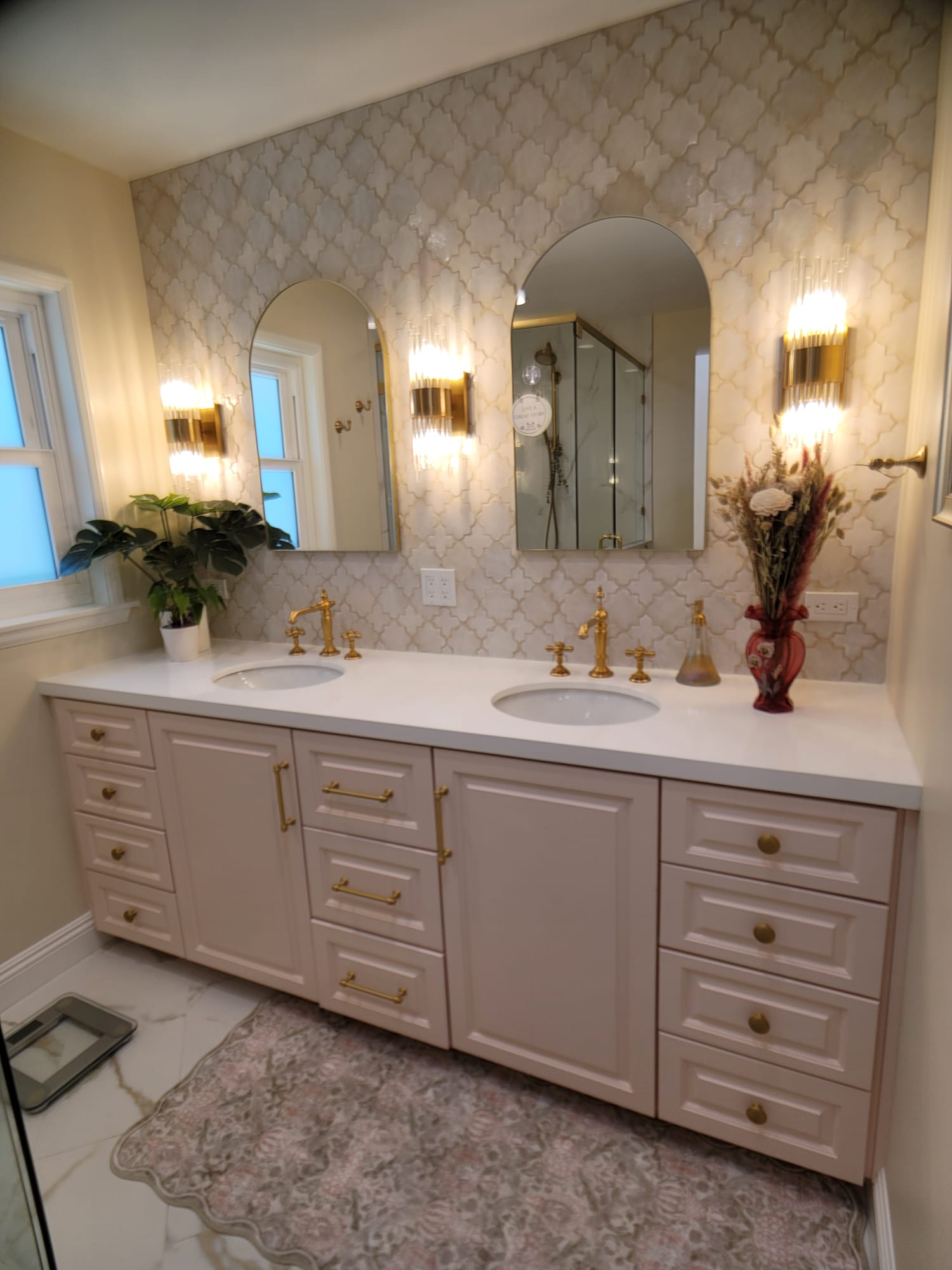 Inside a Primary Bathroom Remodel: Calacatta Porcelain, Warm Brass, and a Walk-In Shower Built to Last